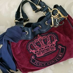 Bag by juicy contour burgundy color, navy trim